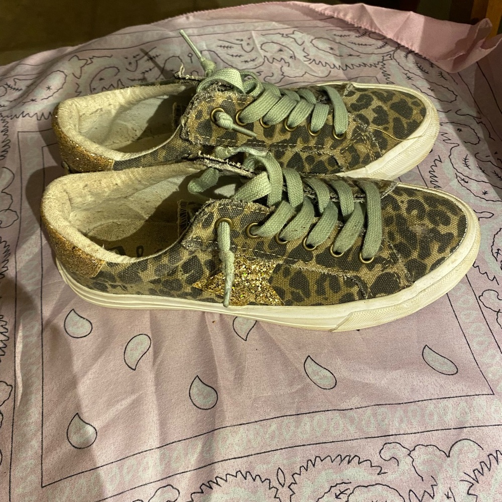 Women’s Leopard Print Slip on Shoes